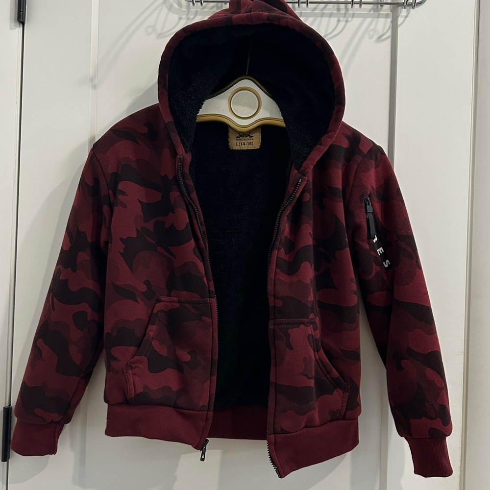 Brooklyn Laundry Sherpa Lined Marbled Camouflage Hooded Jacket |Size Large